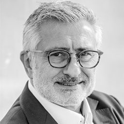 Portrait de Stéphane Lambert